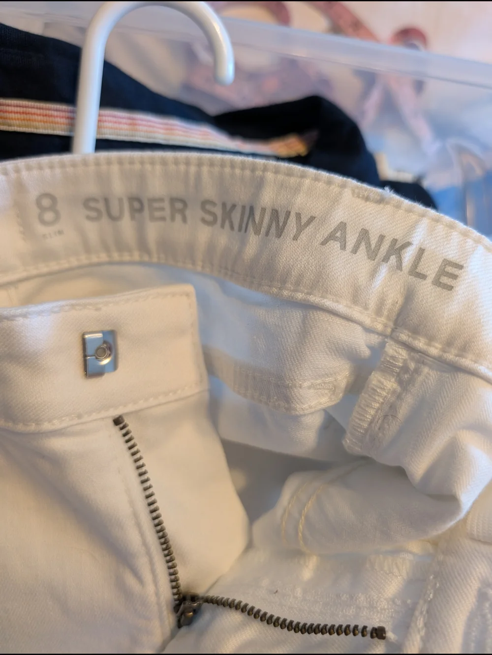 GAP White Kid's Skinny Jeans size 8 Slim